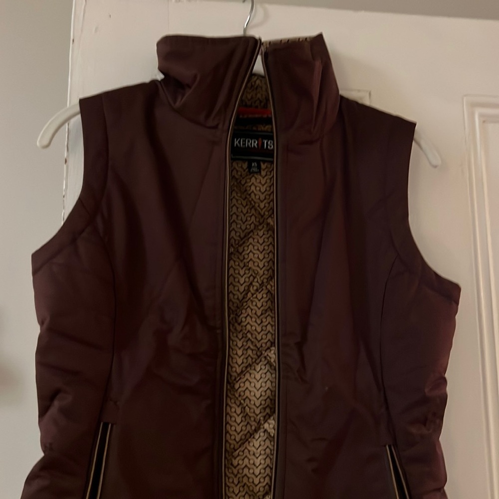 Kerrits equestrian quilted vest (brown) see lining picture above